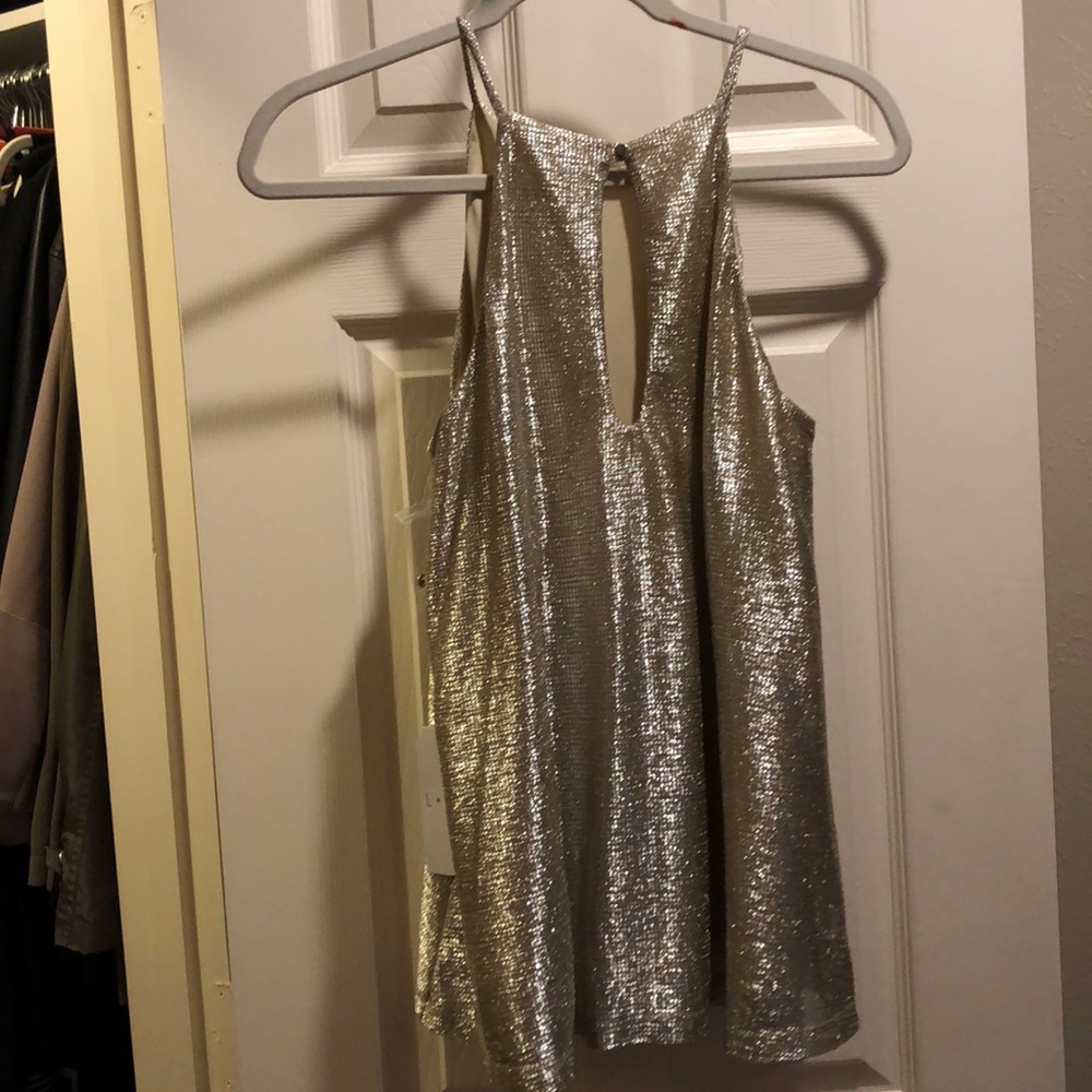 Top - Picture 2 of 2